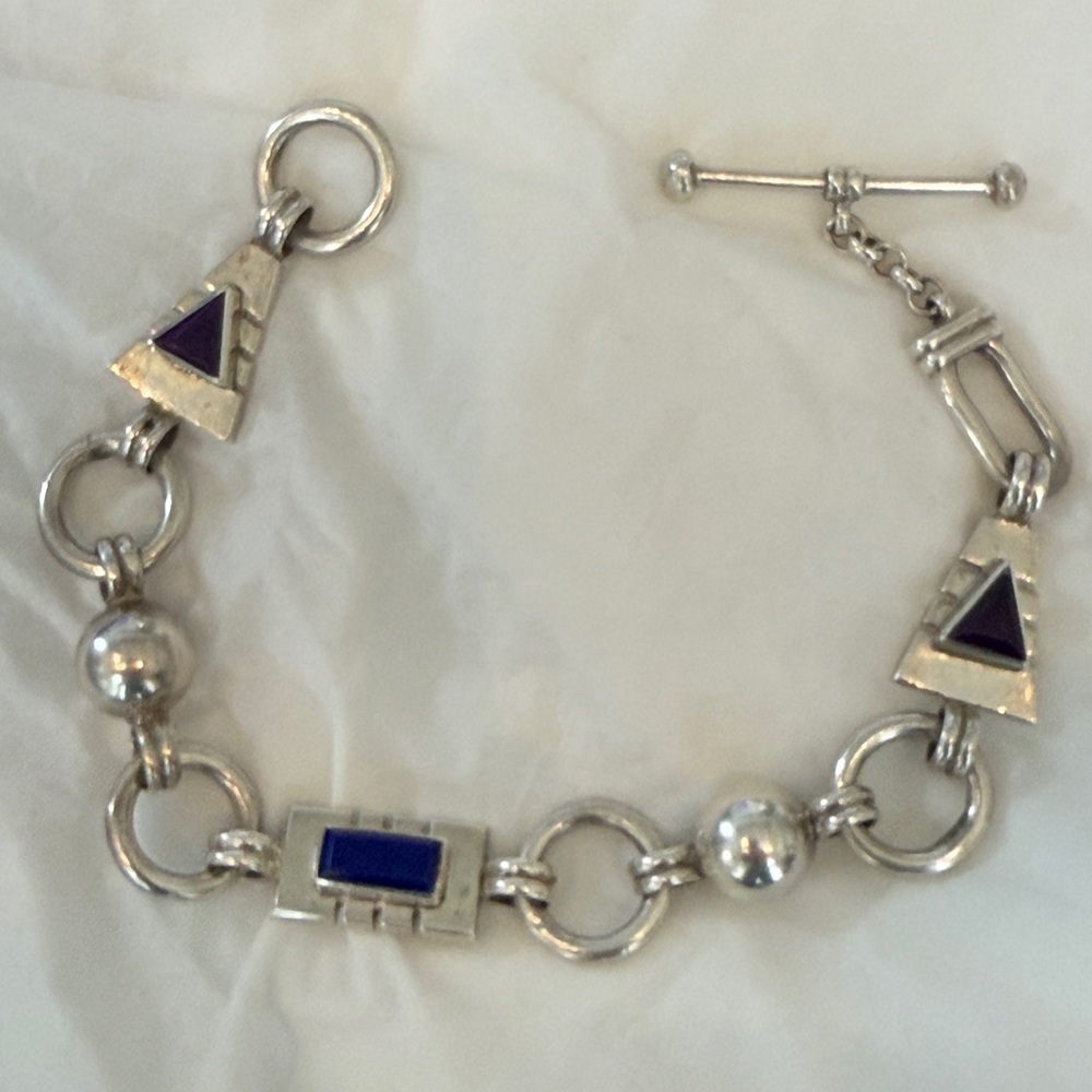 Nusie Sterling silver with amethyst & lapis lazuli toggle bracelet Navajo